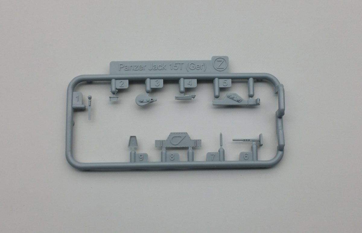 Amusing Hobby 35A021 Jagdpanzer 38(D) 1/35 – zdjęcie 10