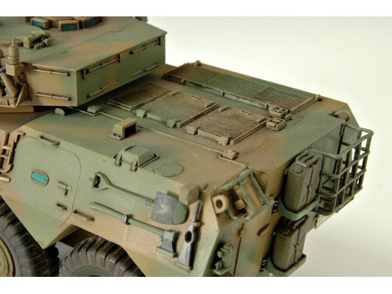 Trumpeter 00327 JGSDF Type 87 Reconnaissance Vehicle 1/35 – zdjęcie 11
