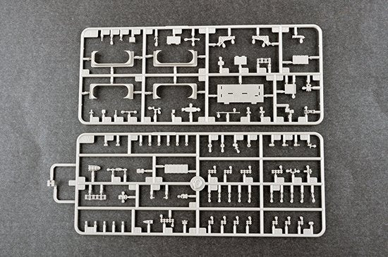 Trumpeter 06716 USS John F. Kennedy CV-67 1/700 – image 12