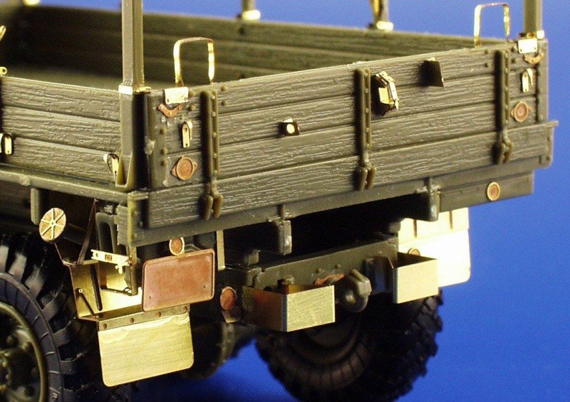 Eduard 35670 ZiL-157 6x6 Military Truck 1/35 Trumpeter – image 9