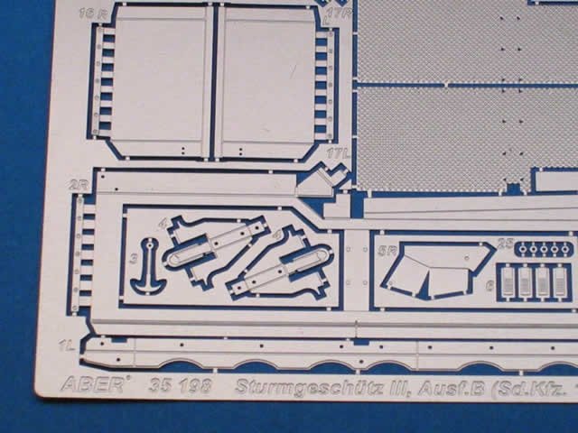 Aber 35198 German anti-tank self proppeled gun Sturmgeschütz III, Ausf.B (Sd.Kfz. 142) - vol. 2 - additional set - fenders 1/35 – zdjęcie 3