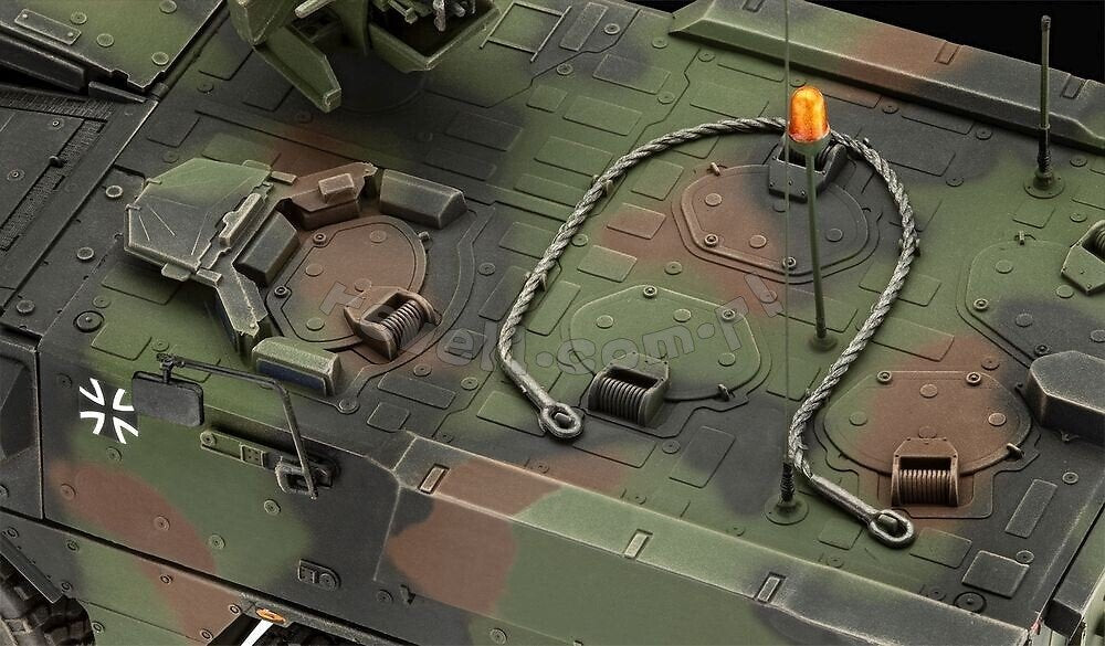 Revell 03343 GTK Boxer GTFz 1/35 – zdjęcie 4