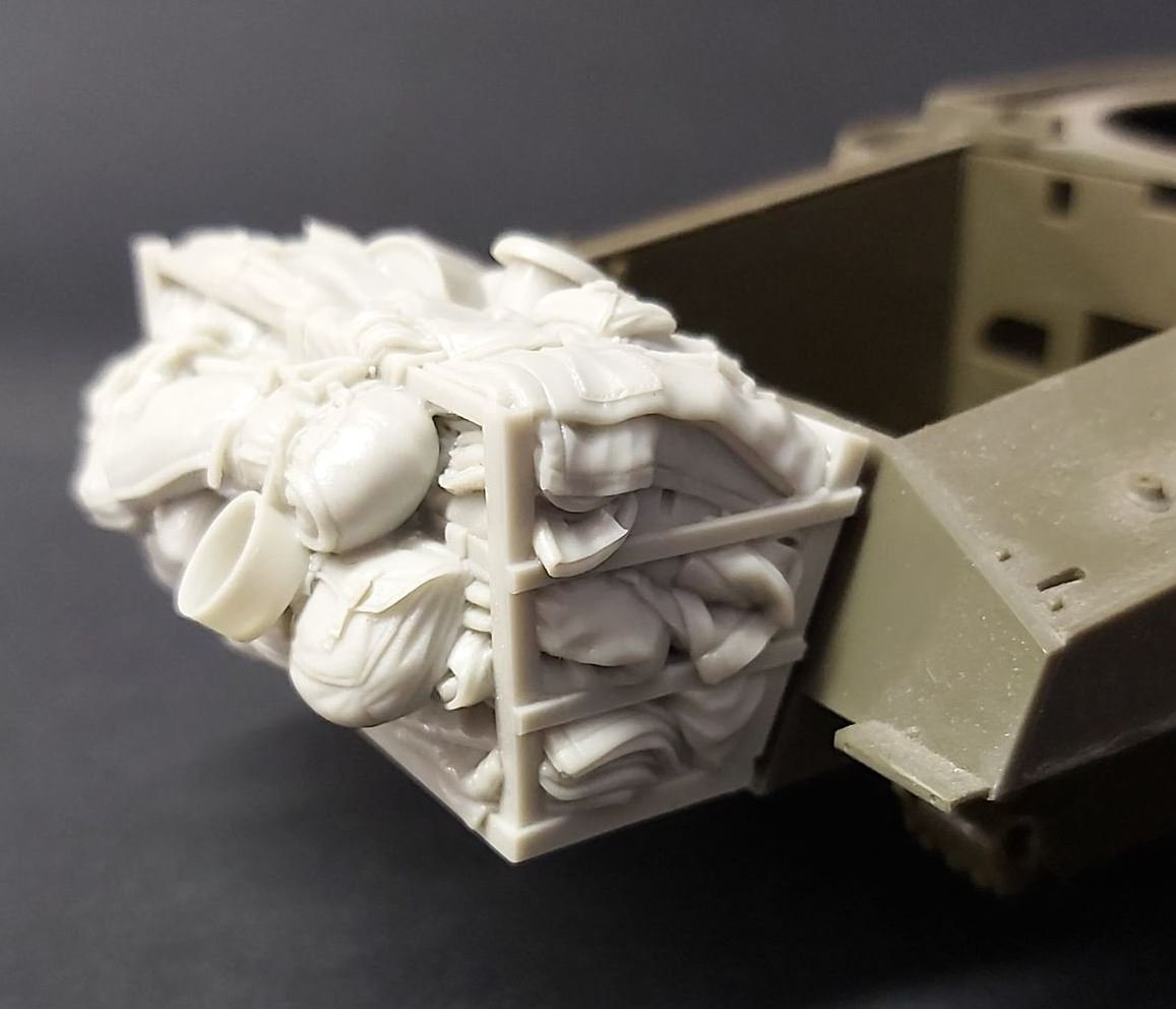 Panzer Art RE35-661 Support de rangement arrière pour coque de M4A3 « Sherman » 1/35 