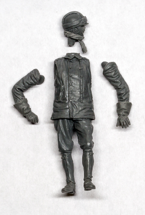 Copper State Models F32-008 Gotha Bomber German Crew WWI Figures 1/32 – image 3