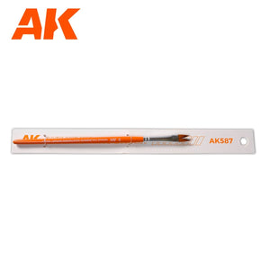 AK Interactive AK587 WHALE TAIL/RIBBON WEATHERING BRUSH – Bild 2
