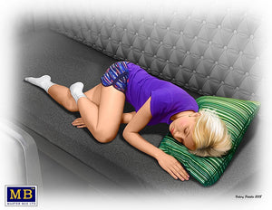 Master Box 24046 Kitty (Princess) James 1/24 – zdjęcie 3