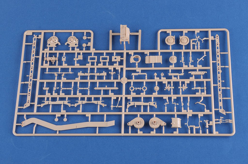 Hobby Boss 84553 German Sd.Kfz.179 Bergepanther Ausf.G 1/35 – zdjęcie 6
