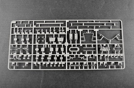 Trumpeter 05359 German Tirpitz Battleship 1/350 – image 3