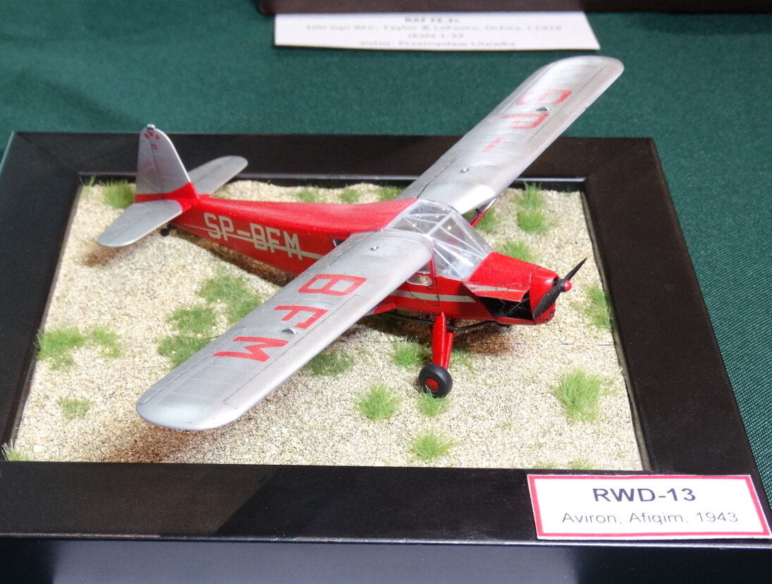 RS Models 94099 RWD-13ST Polish Touring Plane 1/72 – Bild 6