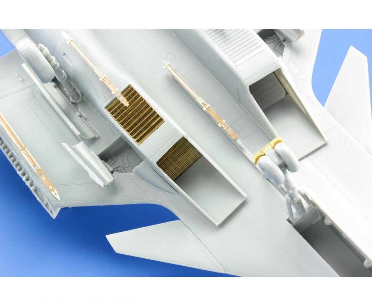 Eduard 73548 Su-33 TRUMPETER 1/72 – zdjęcie 9