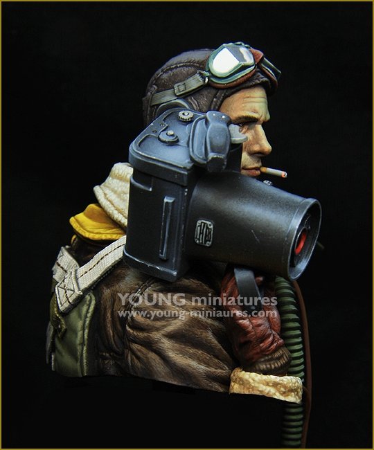 Young Miniatures YM1872 B-17 CREW with K20 CAMERA 1/10 – zdjęcie 9