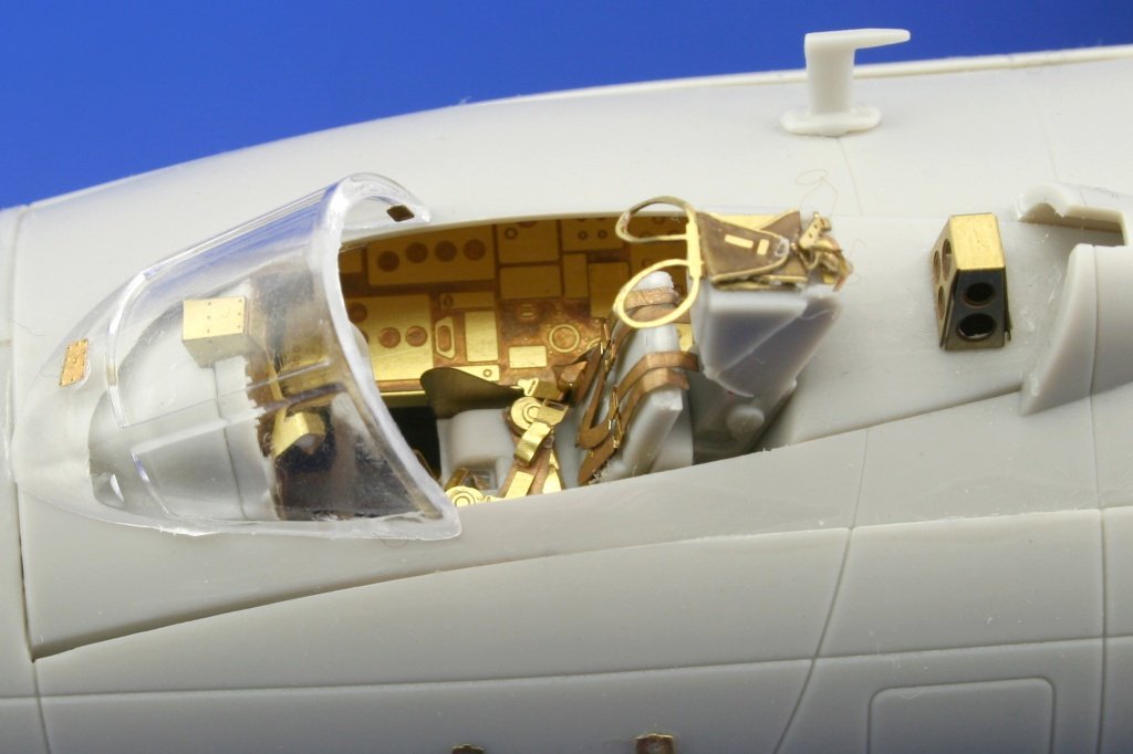 Eduard FE437 Canberra PR.9 S. A. AIRFIX 1/48 – zdjęcie 2