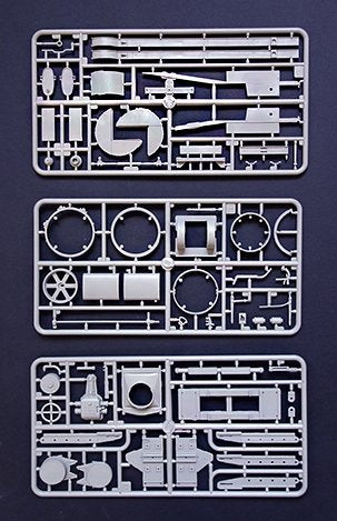 Roden 812 Holt 75 Artillery tractor 1/35 – zdjęcie 2