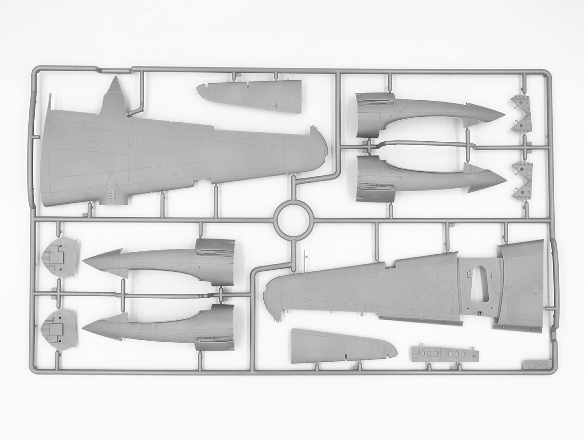 ICM 48323 B-26G Marauder WWII American/France Bomber 1/48 – image 8