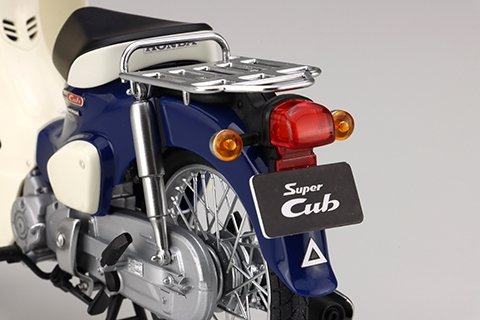 Fujimi 141961 B-NX-6 Honda Super Cub 110 (Urban Denim Blue Metallic) 1/12 – zdjęcie 3