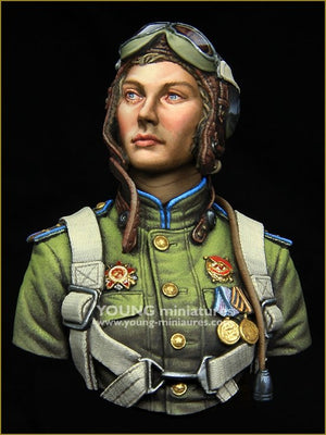 Young Miniatures YM1878 NIGHT WITCHES Soviet Night Bomber Regiment WWII 1/10 – zdjęcie 3
