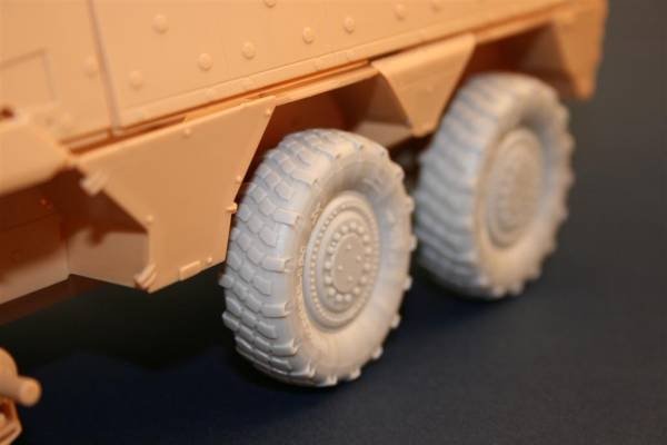 Panzer Art RE35-061 Wheels for Boxer MRAV (Hobby Boss Kit) 1/35 – zdjęcie 4