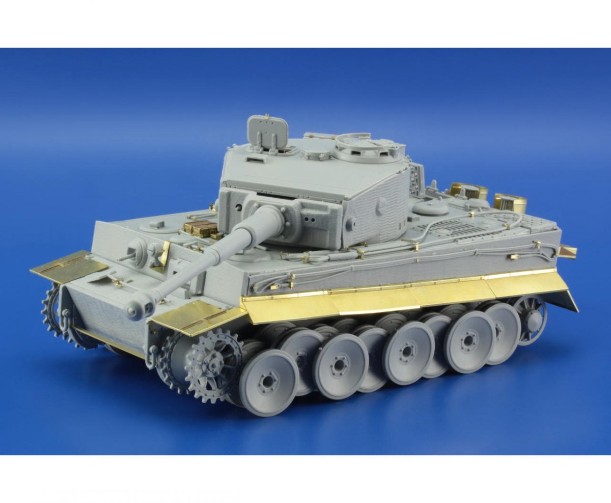 Eduard 36276 Tiger I Mid production fenders Dragon – image 2