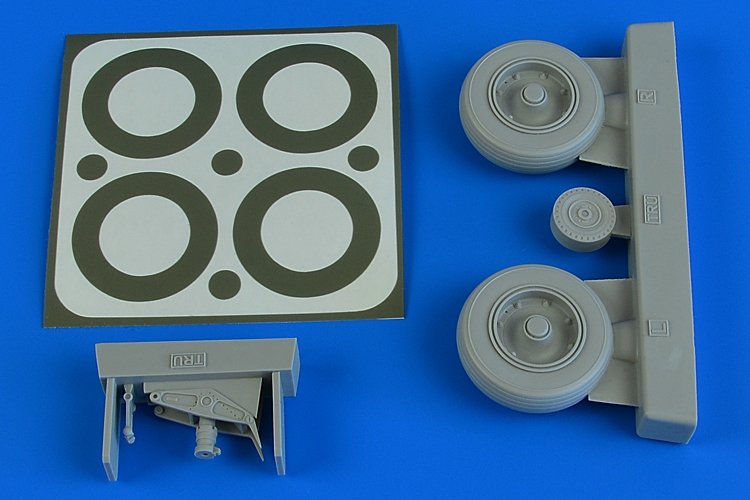 Aires 2231 A-1J Skyraider wheels &amp;amp; paint masks 1/32 TRUMPETER