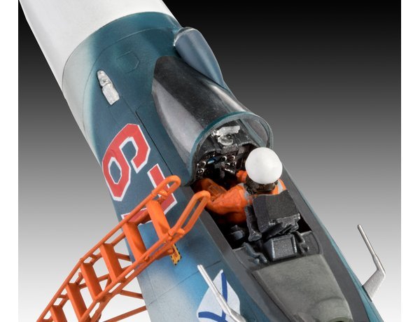 Revell 03911 Sukhoi Su-33 Navy Flanker Model Kit 1/72 – zdjęcie 3