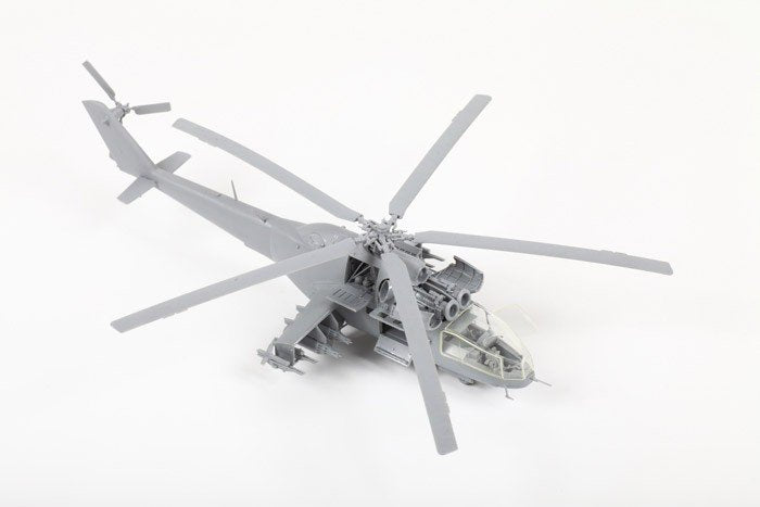 Zvezda 7273 MIL MI-24A HIND 1/72 – zdjęcie 3