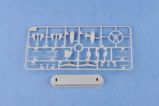 Hobby Boss 83525 Russian Navy SSN Akula Class Attack Submarine 1/350 – zdjęcie 5