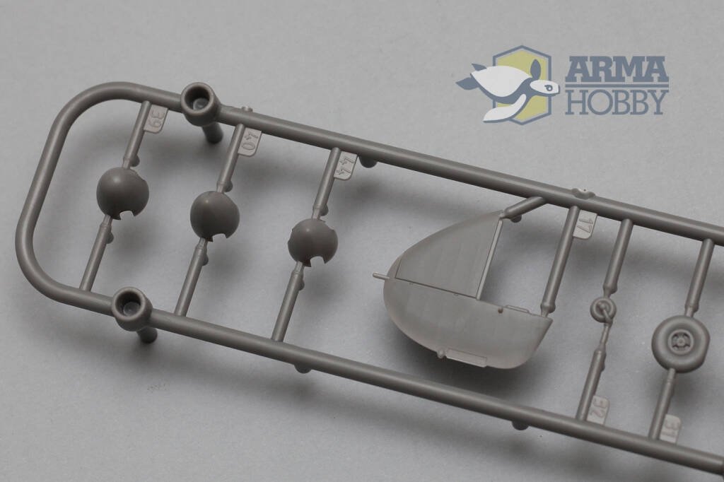Arma Hobby 70025 Hurricane Mk I Eastern Front - Limited Edition 1/72 – zdjęcie 12