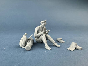 Copper State Models F35-066 Imperial Russian Army Soldier a letter home 1/35 – immagine 3