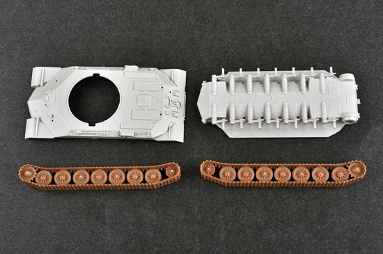 Trumpeter 07136 Soviet JS-7 Tank 1/72 – image 3