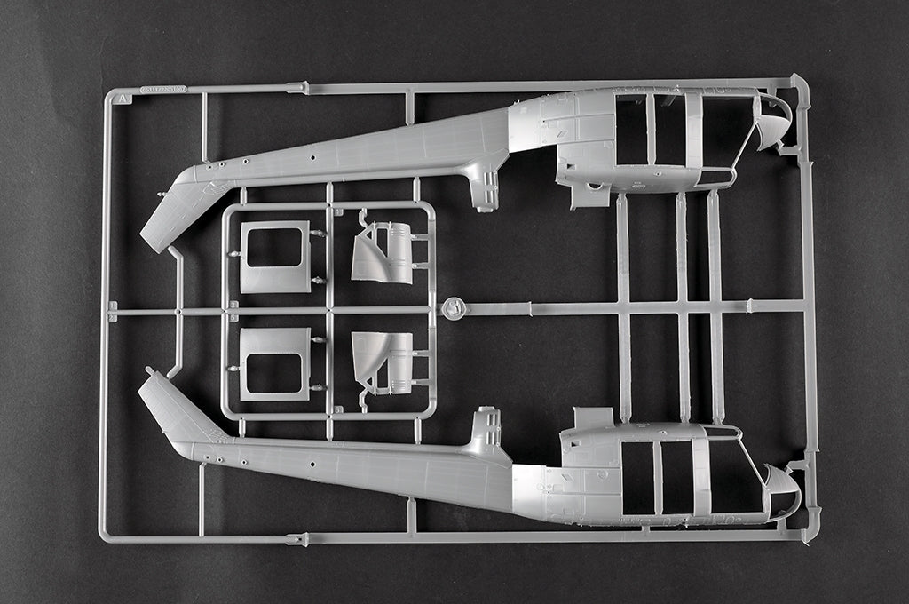 Trumpeter 05111 UH-1B Huey 1/35 – zdjęcie 4