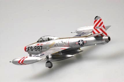 Hobby Boss 80246 F-84E Thunderjet Fighter 1/72 – image 5