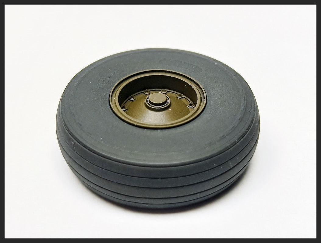 Clear Prop! CPA35002 CH-54A Tarhe wheels set for ICM kit 1/35 – image 8