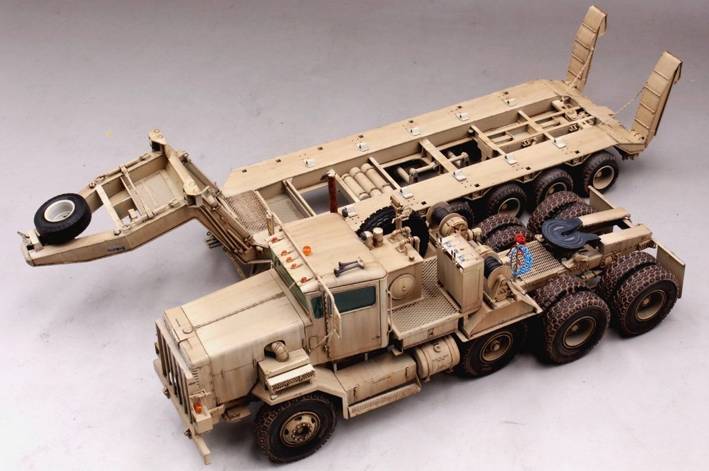 Hobby Boss 85519 M911 C-HET w/m747 Heavy Equipment Semi-Trailer 1/35 – zdjęcie 8