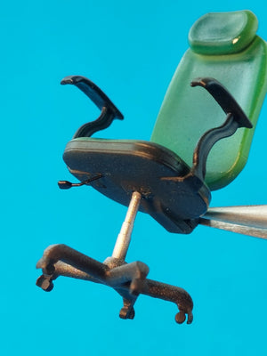 Point of no Return 3524058 Fotele biurowe, dwa różne modele / Office chairs, two different models 1/35 – zdjęcie 5