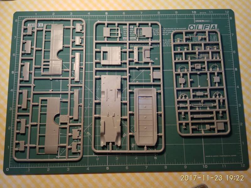 Zebrano 72110 ZiS-8 Soviet Bus 1/72 – zdjęcie 10