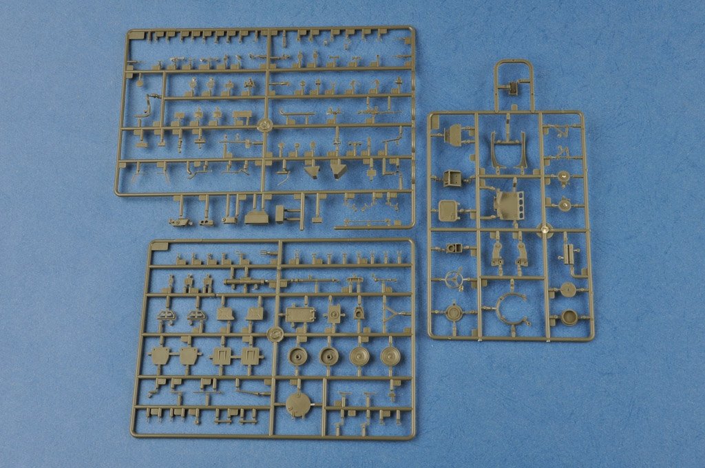 Hobby Boss 83876 French VBL Armour Car – zdjęcie 5