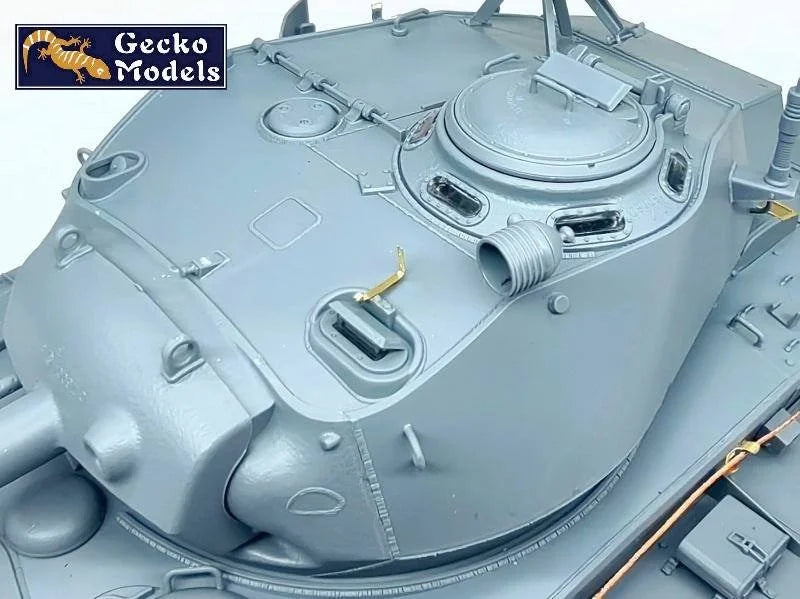 Gecko Models 16GM0038 US M24 Light Tank Chaffee WWII Version 1/16 – imagen 18