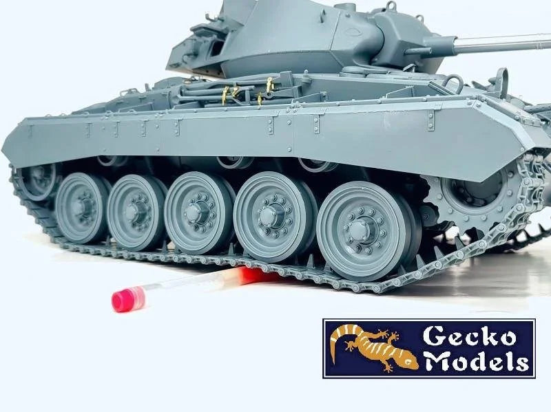 Gecko Models 16GM0038 US M24 Light Tank Chaffee WWII Version 1/16 – imagen 19