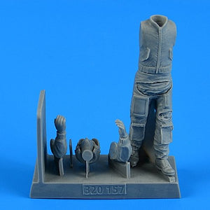 Aerobonus 320157 NATO Combat Pilot 1/32