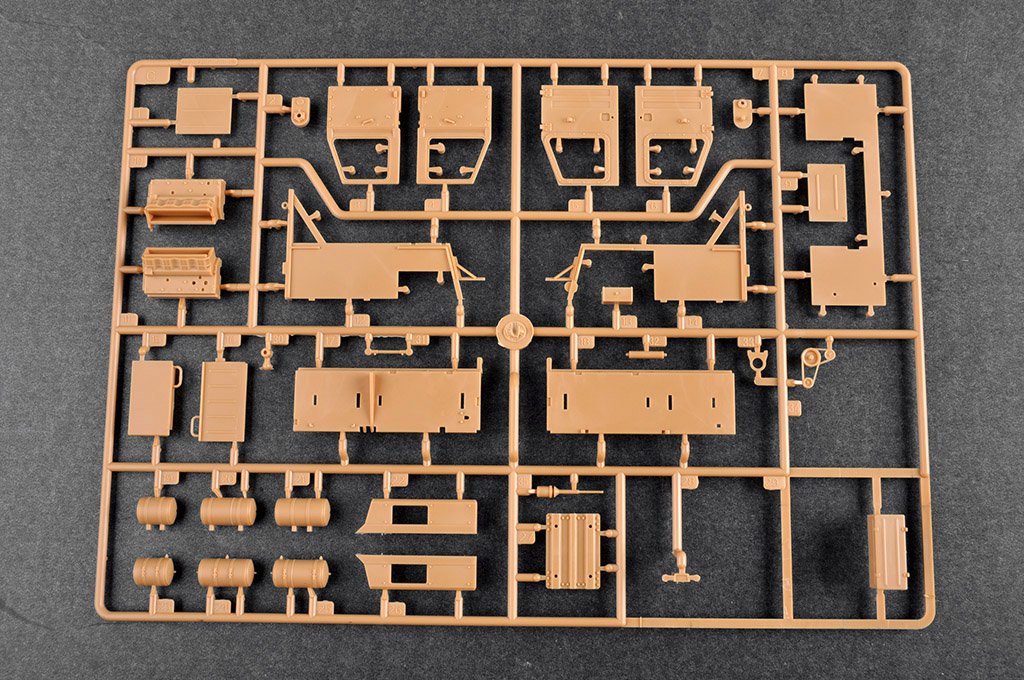 Trumpeter 01086 BAZ-6403 with ChMZAP-9990-071 trailer 1/35 – zdjęcie 13