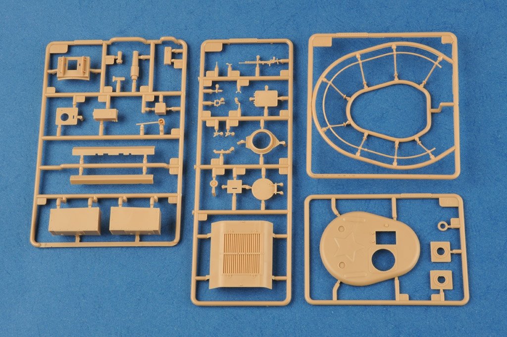 Hobby Boss 83852 Soviet T-28 Medium Tank Welded – image 7