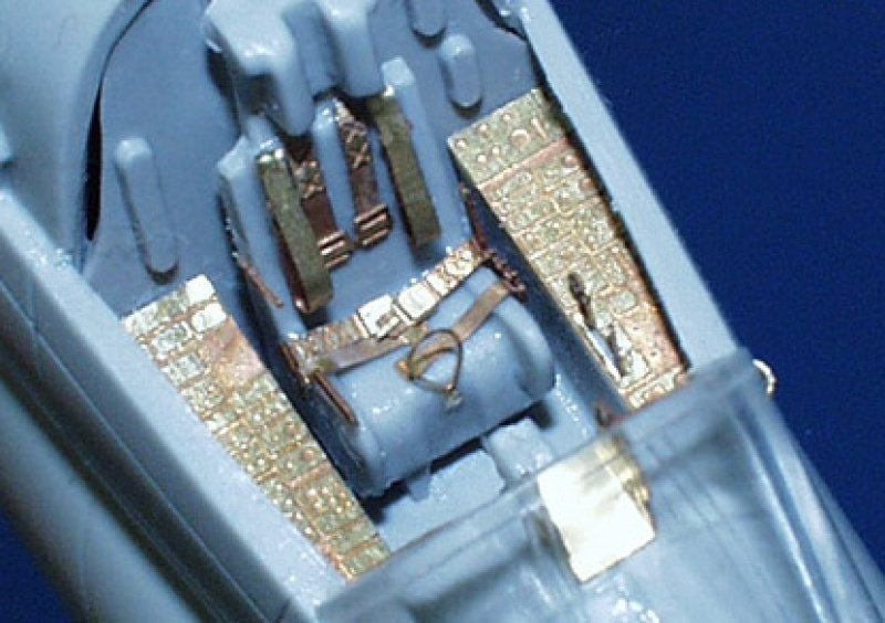 Eduard SS185 A-7E 1/72 ITALERI – zdjęcie 3