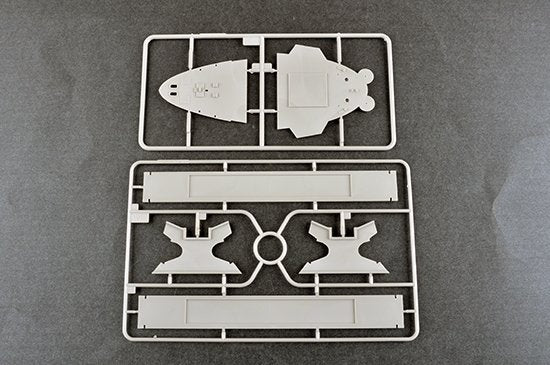 Trumpeter 05369 USS CVE-26 Sangamon 1/350 – image 9