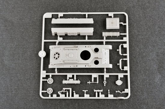 Trumpeter 07150 Soviet T-28 Medium Tank (Welded) 1/72 – image 5