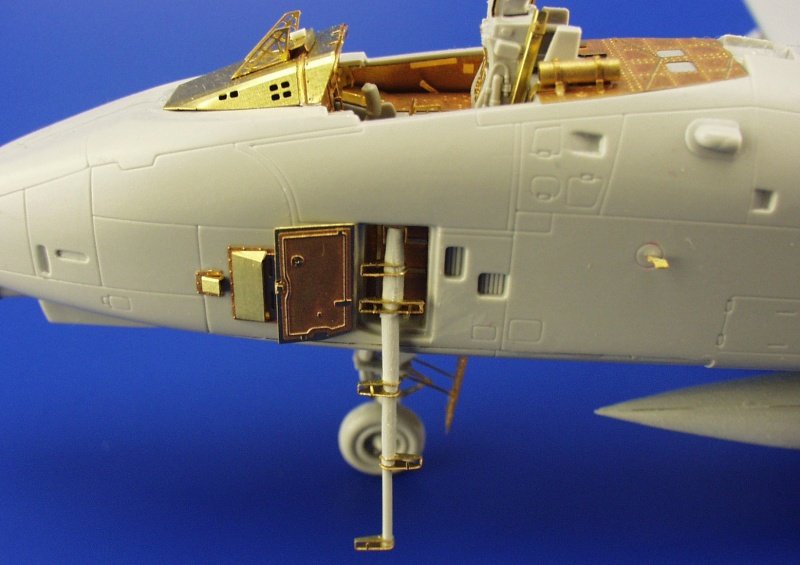 Eduard 73232 A-10 1/72 ITALERI, REVELL – zdjęcie 4