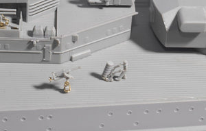 Dragon 1040 German Battleship Scharnhorst 1943 1/350 – image 5