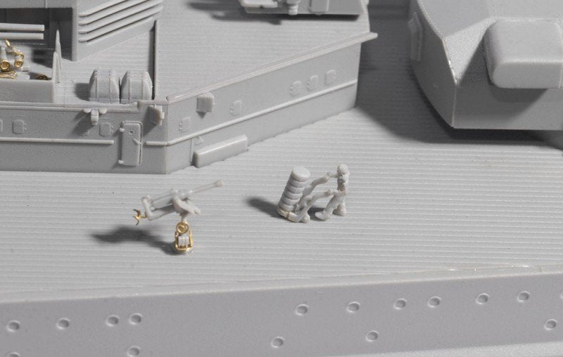 Dragon 1040 German Battleship Scharnhorst 1943 1/350 – image 5