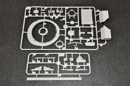 Trumpeter 05547 Soviet T-10A Heavy Tank 1/35 – image 8
