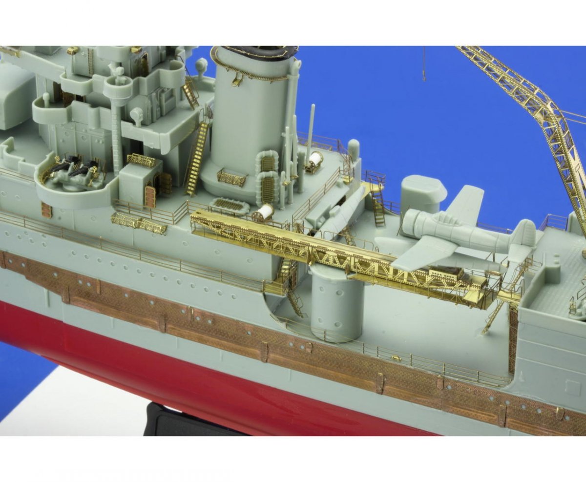 Eduard 53101 USS CA-35 Indianapolis ACADEMY 1/350 – image 6