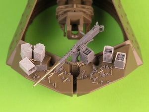 Master GM-35-070 Browning M2HB .50 cal (12.7mm) - with mount for M10 tank destroyer (cradle D70627 with small ammo box D68375) 1/35 – image 8